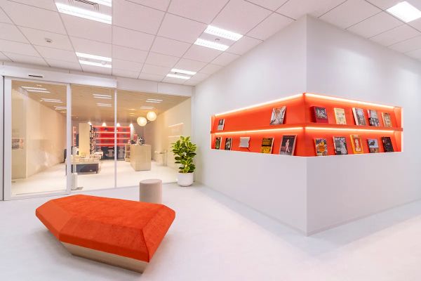 プラス株式会社のオフィスデザイン事例-2